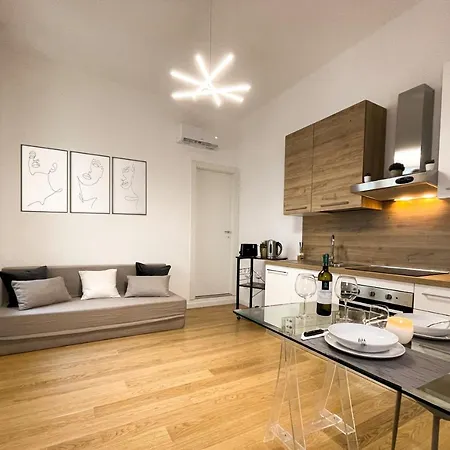 St.tiburtinacozy 1 Min Away From Metro Appartement *